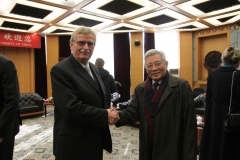 Prof. Dr. Zhang Yushu, Mitglied unseres wissenschaftlichen Beirates, mit Hildemar Holl